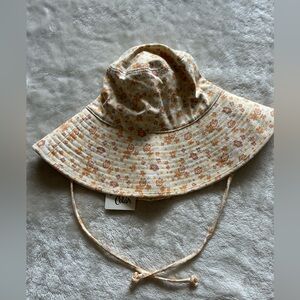 Lack Of Color Floral Sun Hat in Peach and Cream